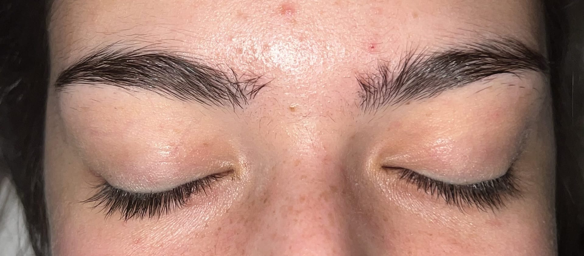 sourcils avant